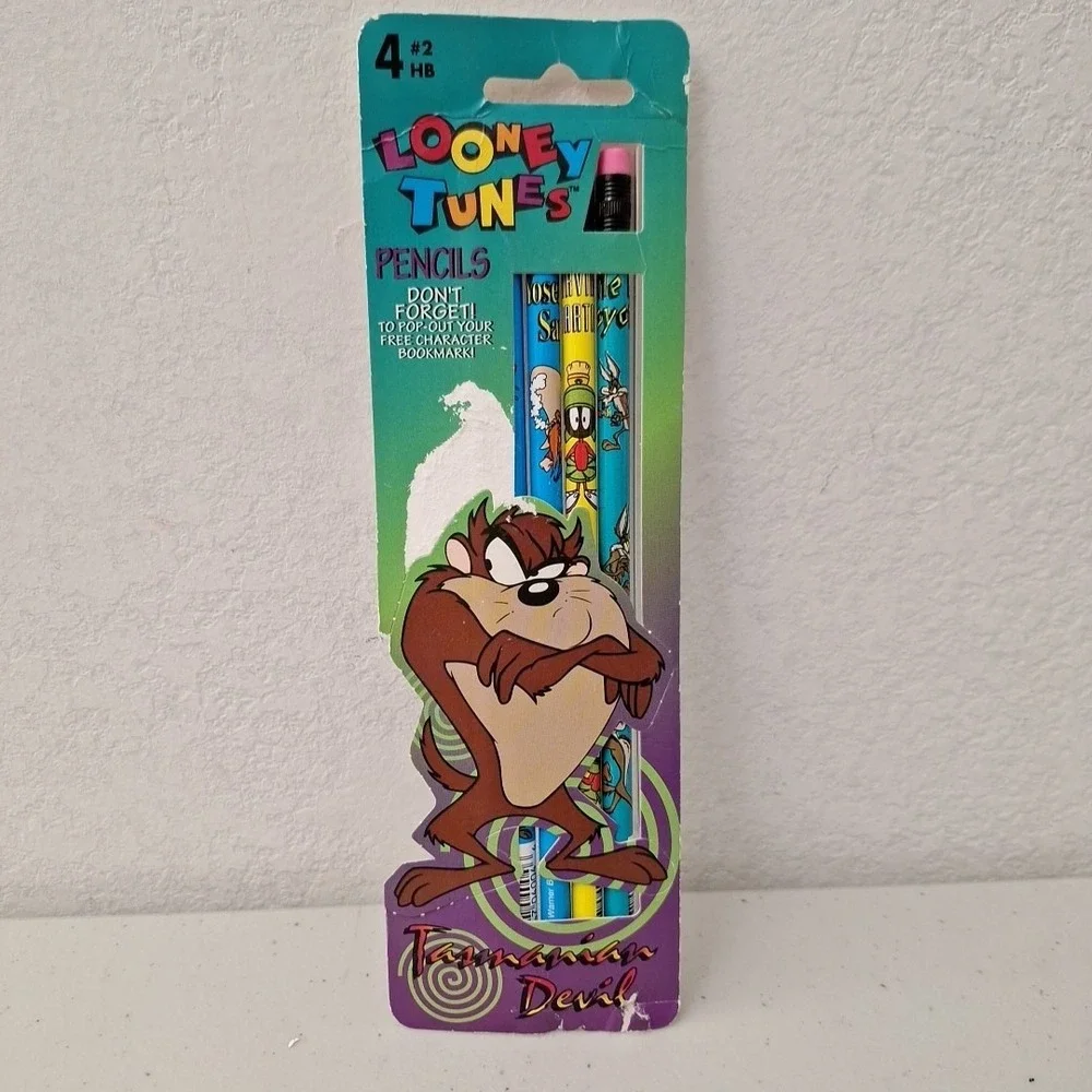 Vintage Looney Tunes Pencils 4 pack w/ Bookmark Warner Bros 1990s Made In USA